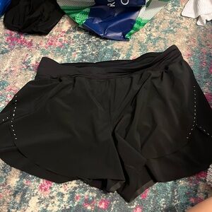 Lululemon black free flow shorts size 10